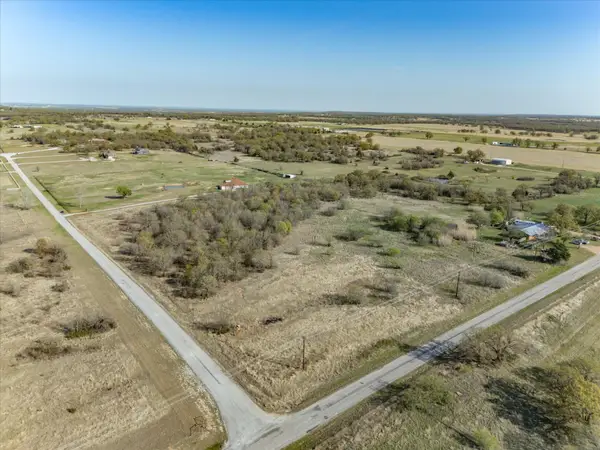 174 Reatta Road, Bowie, TX 76230