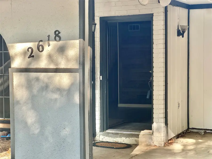 2618 Santa Barbara Drive, Grand Prairie, TX 75052 - #3