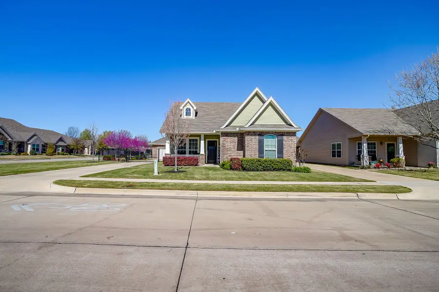500 Heritage Trail, Burleson, TX 76028 - #3