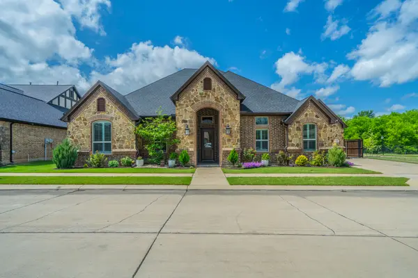 1208 Yosemite Way, Burleson, TX 76028