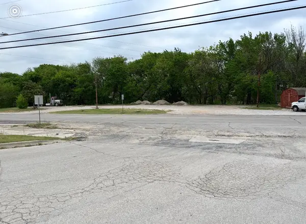 600 N Business 287, Decatur, TX 76234