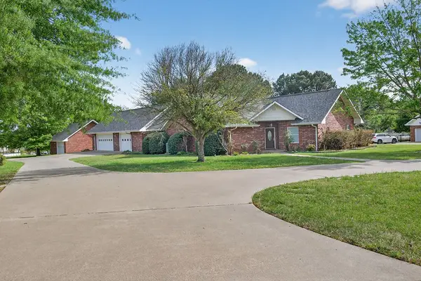 2436 Lakefront Shores Road, Athens, TX 75752