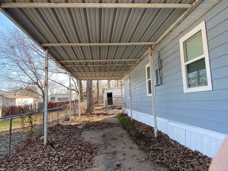 424 Sherman Drive, Pottsboro, TX 75076 - #3