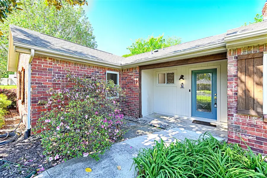 4 Patterson Drive, Greenville, TX 75402 - #2