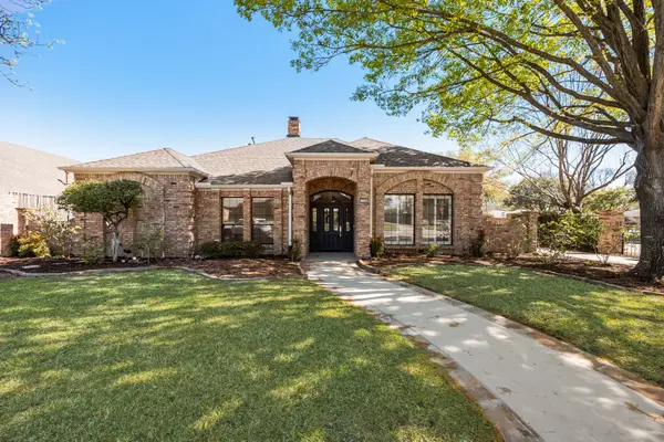 11104 Manorview Circle, Dallas, TX 75228