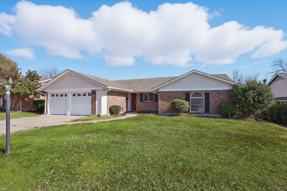 2925 Portales Drive, Fort Worth, TX 76116 - #1