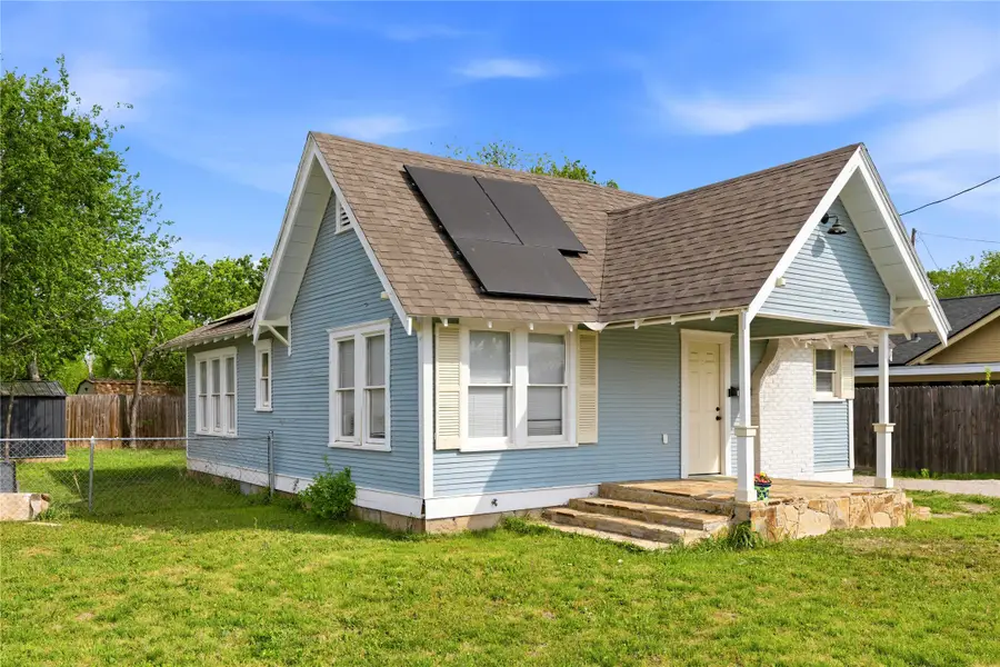 1611 Avenue K, Brownwood, TX 76801 - #2