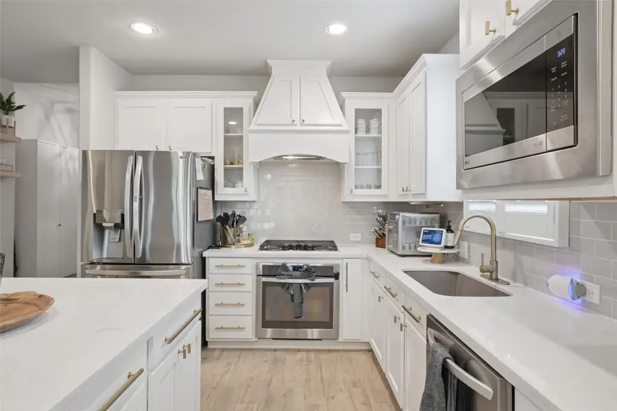 6301 Meandering Creek Drive, Justin Roanoke, TX 76226 - #3