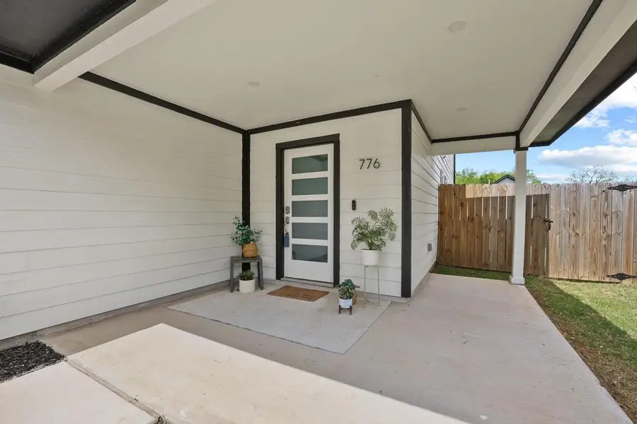 776 E Fulton Street, Van Alstyne, TX 75495 - #3