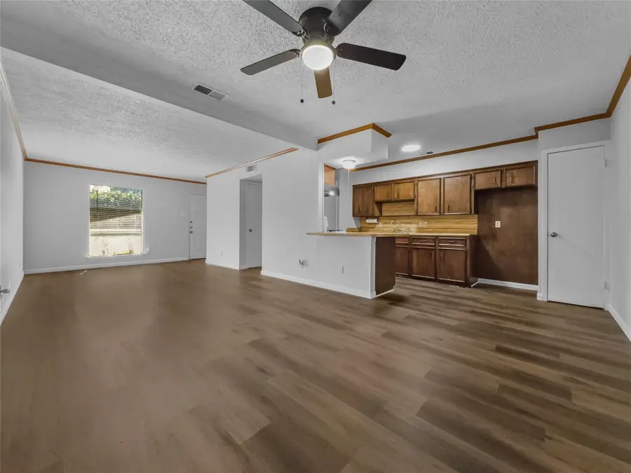 3205 Harvard Street N, Irving, TX 75062 - #2