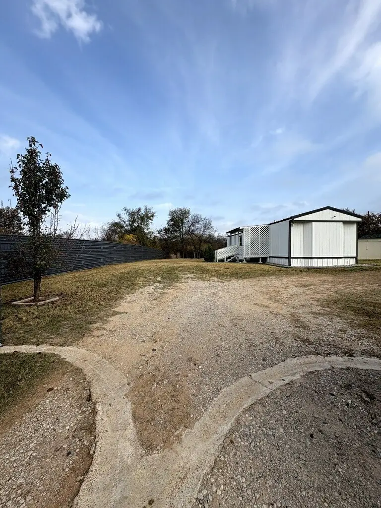 130 Trails End Circle, Millsap, TX 76066 - #3