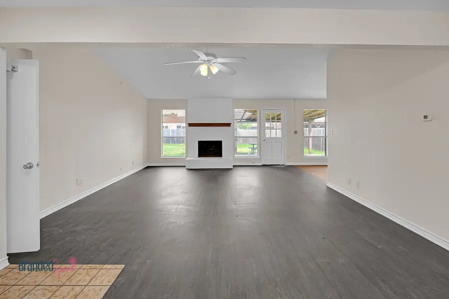 6913 Loma Vista Drive, Fort Worth, TX 76133 - #2