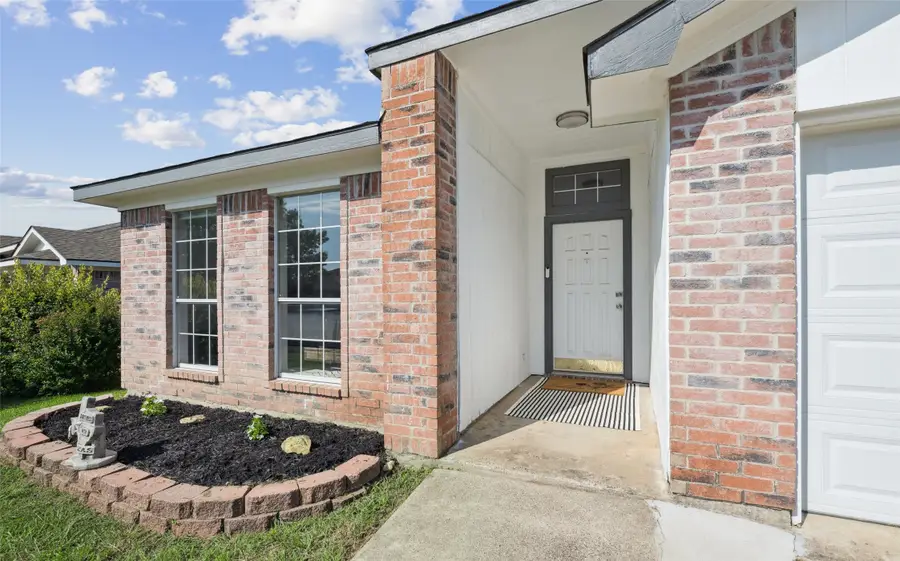 8183 Spruce Valley Drive, Fort Worth, TX 76137 - #2