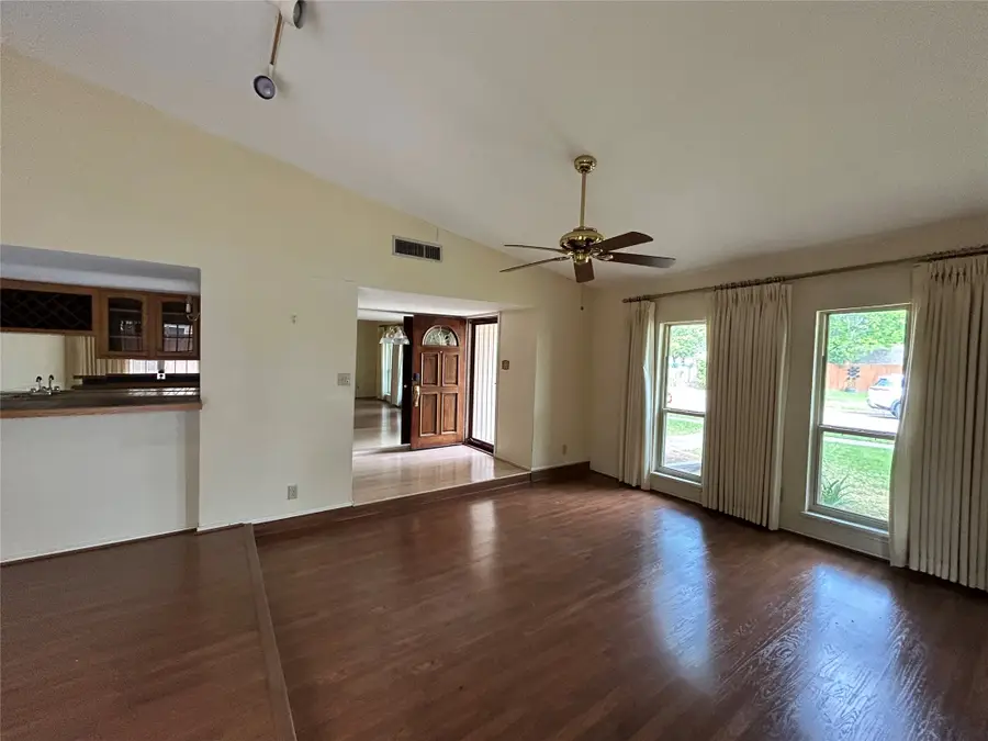 1806 Clear Creek Lane, Carrollton, TX 75007 - #3