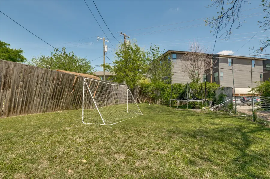 1015 Kings Highway, Dallas, TX 75208 - #3