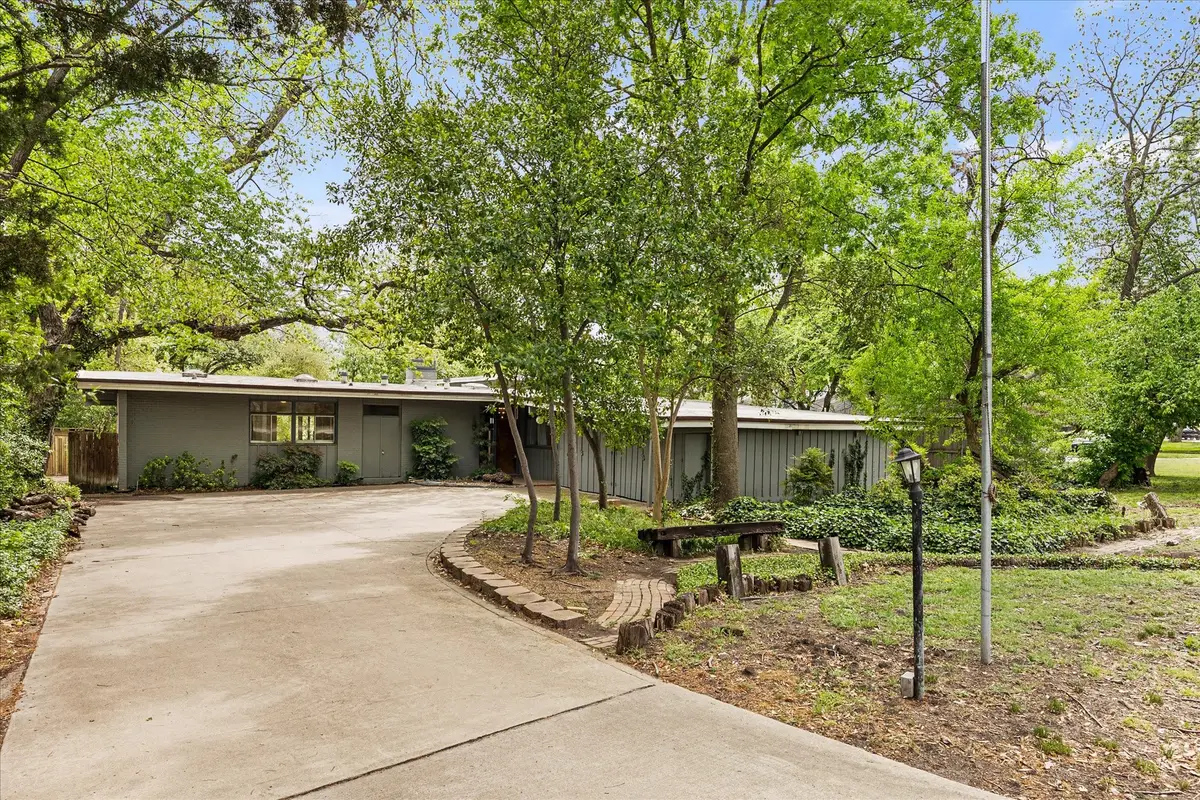 2822 S Glenbrook Drive, Garland, TX 75041 - #1