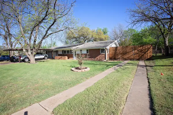 1405 Thompson Drive, Graham, TX 76450