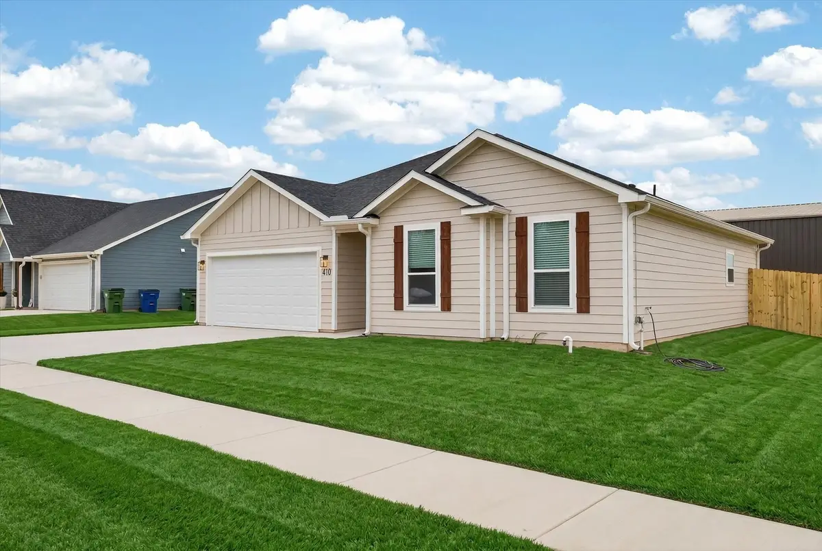 410 Church Street, Whitesboro, TX 76273 - #1