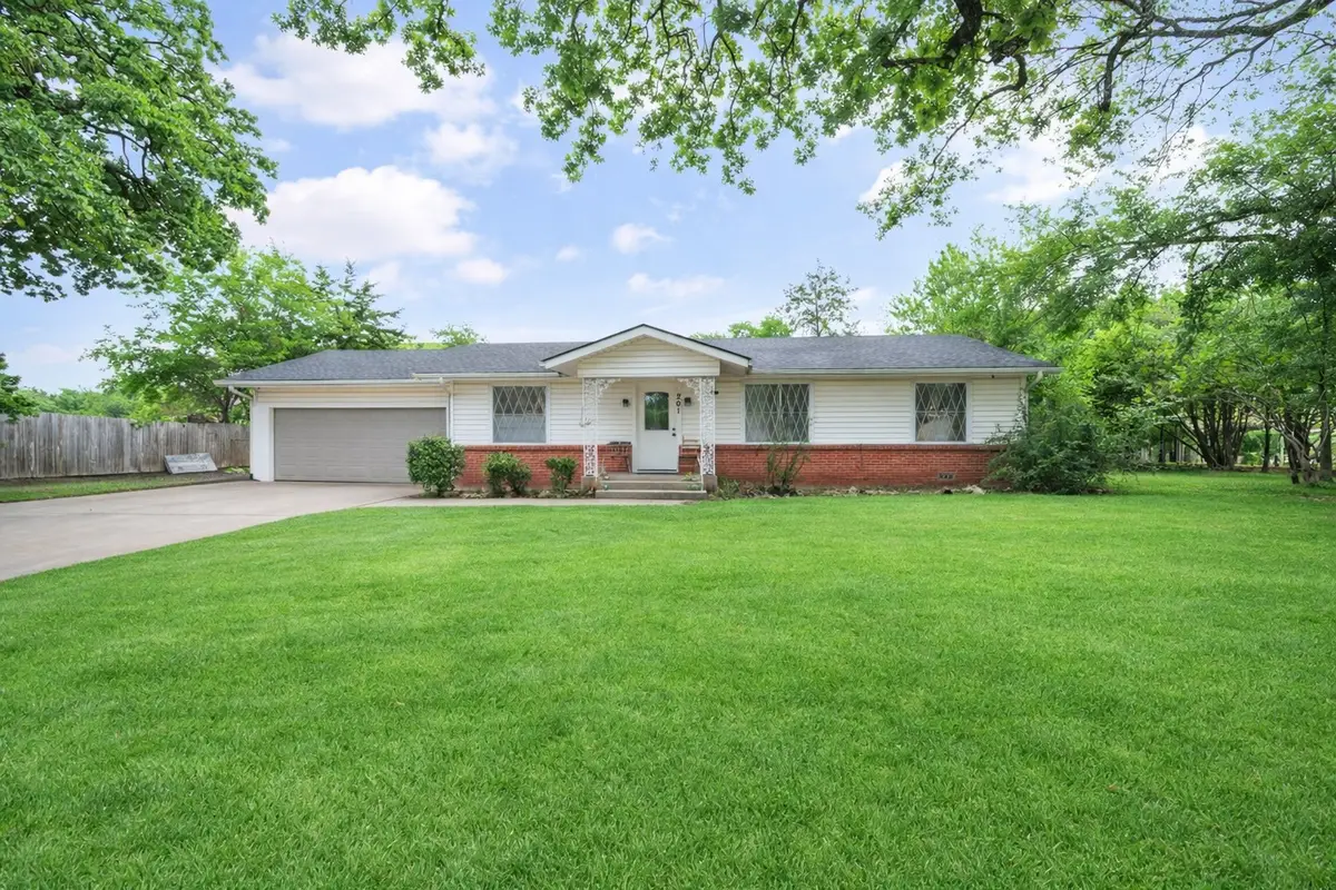 201 Hardy, Corsicana, TX 75110 - #1