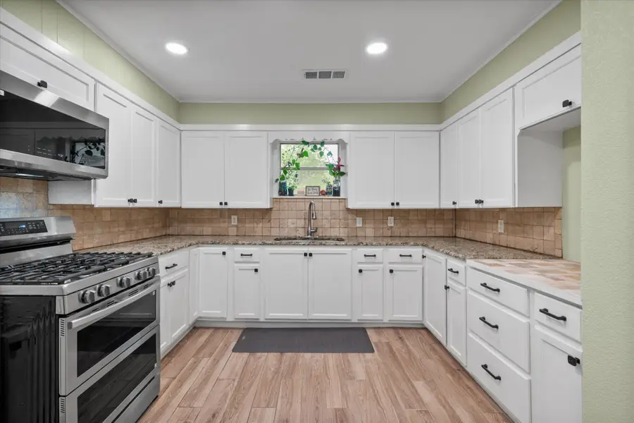 201 Hardy, Corsicana, TX 75110 - #3