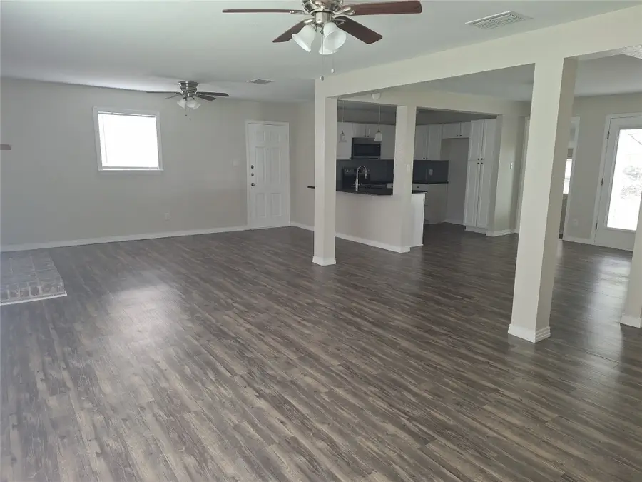 502 N Church Street, Decatur, TX 76234 - #3