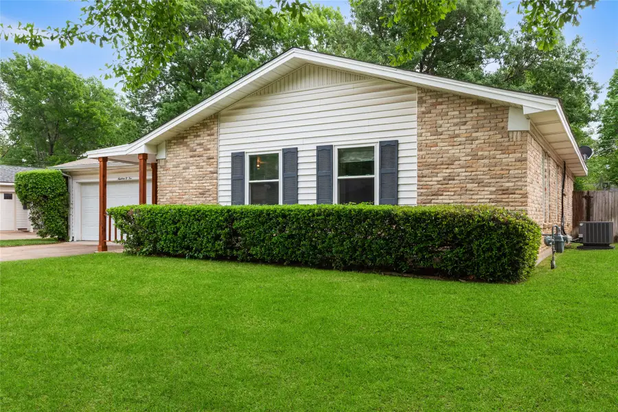 1905 Easy Street, Arlington, TX 76013 - #2