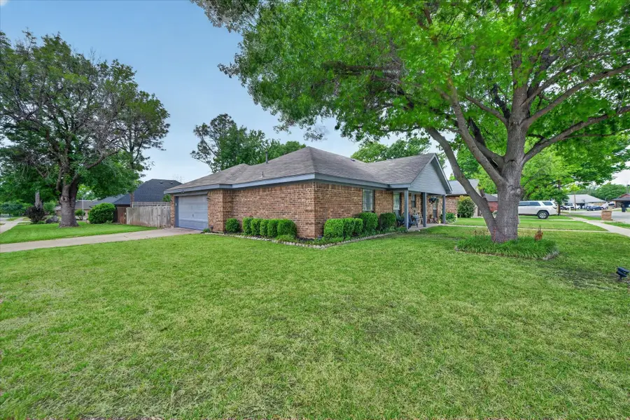 300 Cindy Court, Keller, TX 76248 - #2