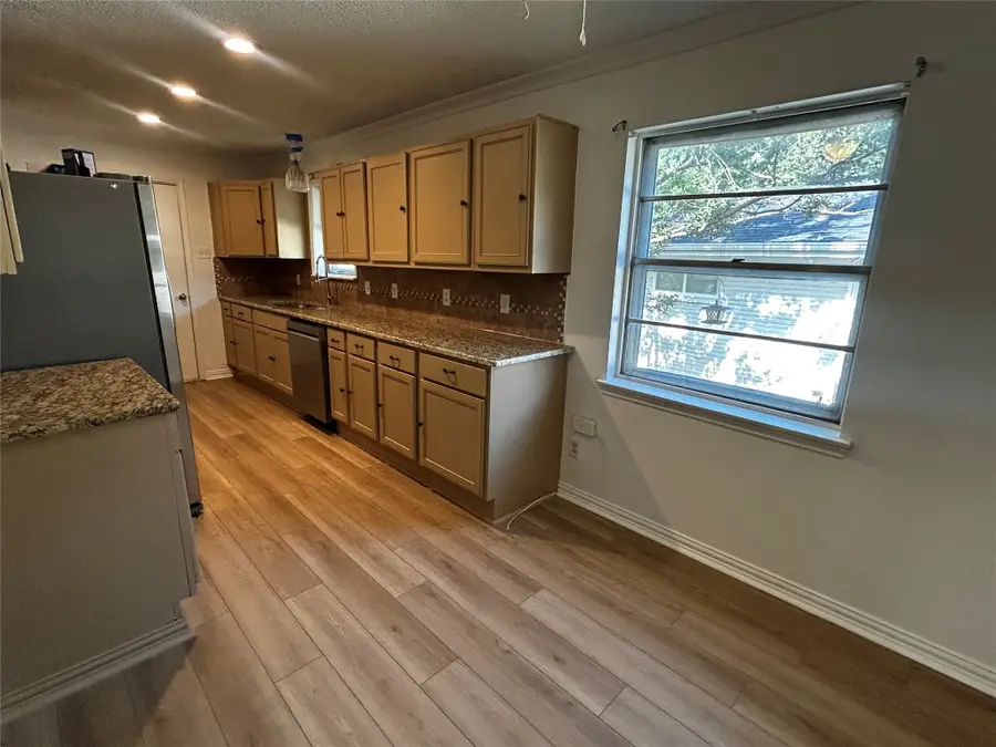 4122 W Rochelle Road, Irving, TX 75062 - #3