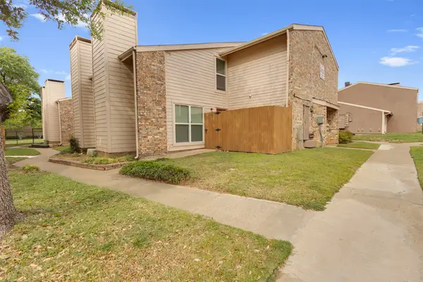5516 Boca Raton Boulevard #321, Fort Worth, TX 76112