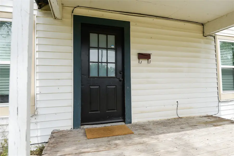 1281 Swan Street, Stephenville, TX 76401 - #3