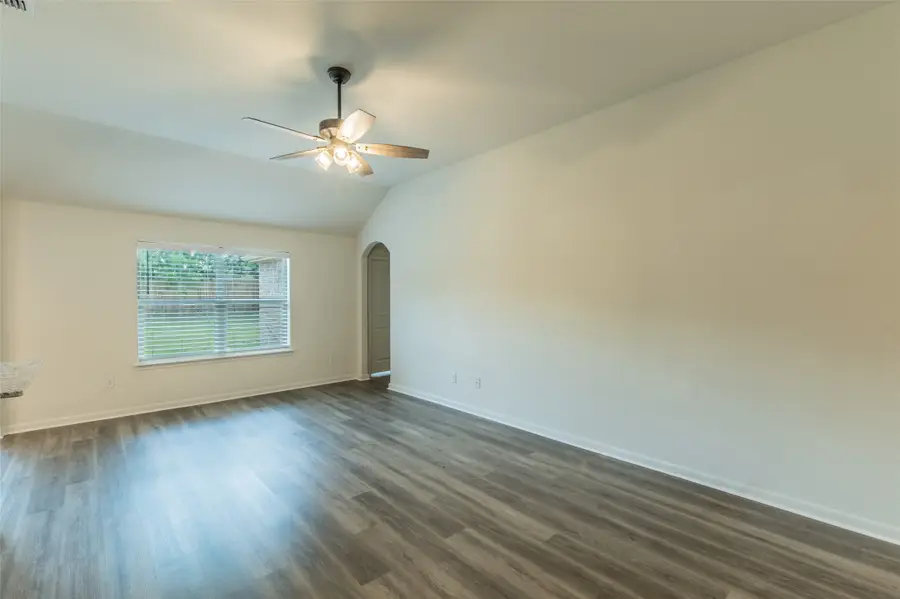 136 Morning Glory, Sanger, TX 76266 - #3