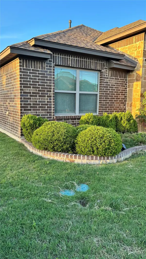 6174 Baggins Street, Fort Worth, TX 76179