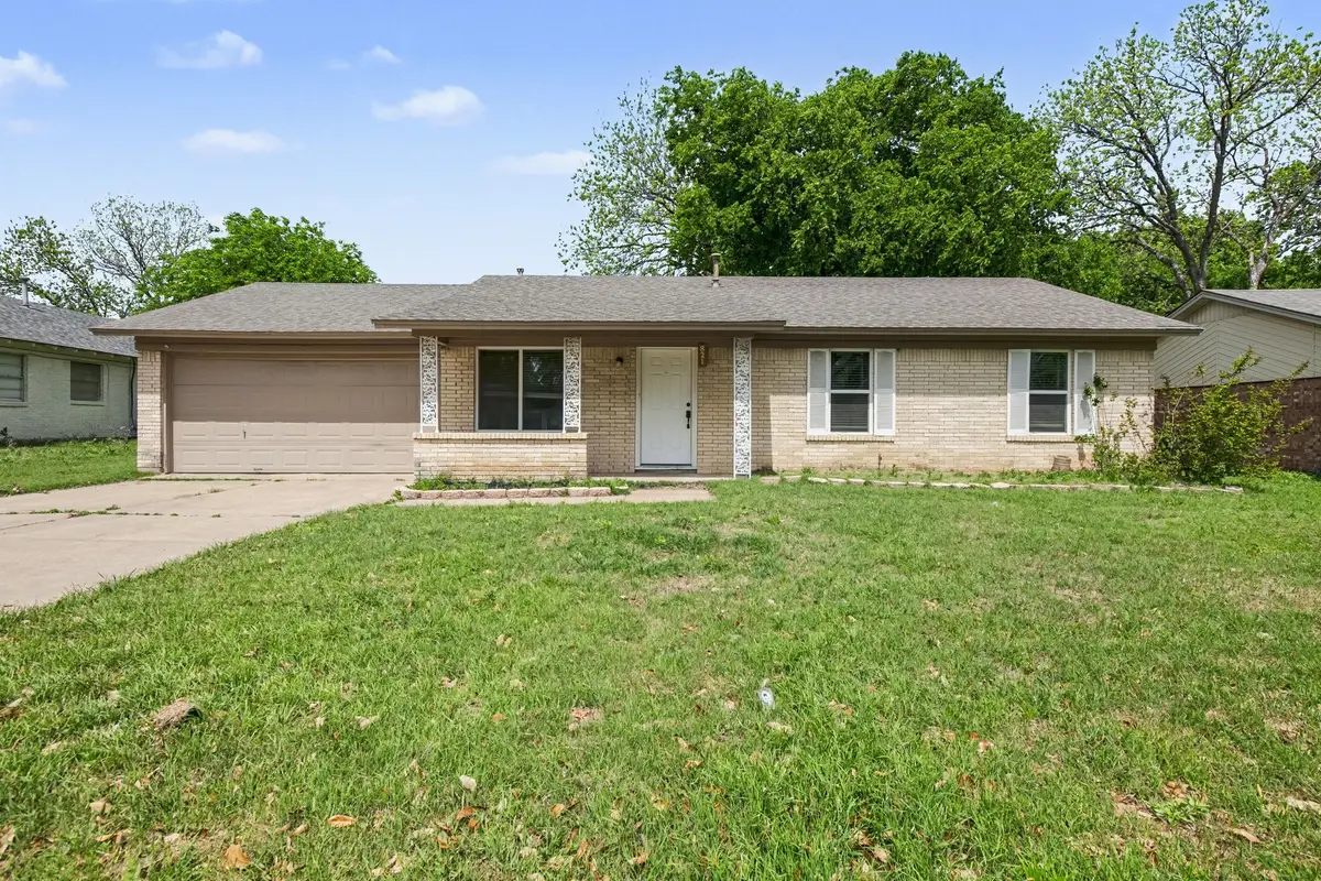 821 E Bovell Street, Crowley, TX 76036 - #1