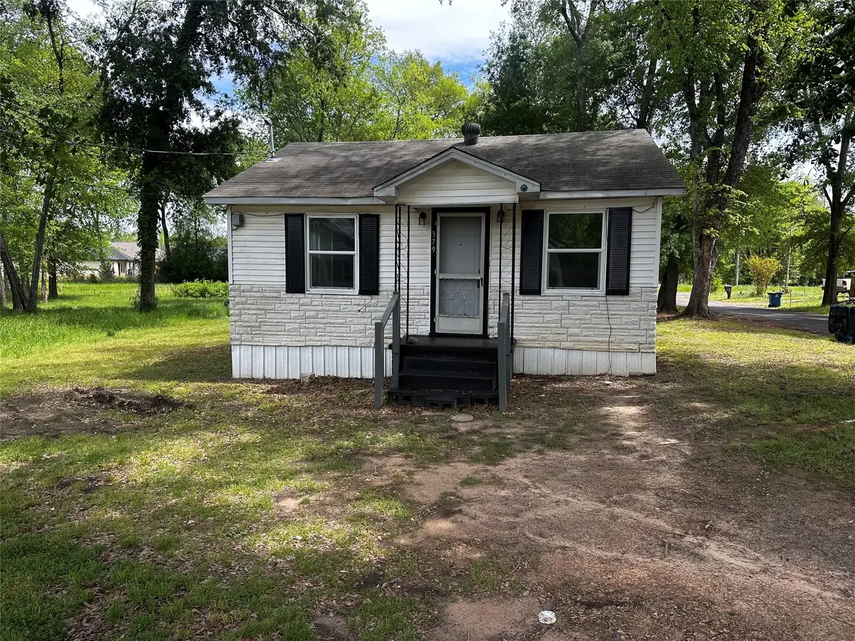 379 S Center Street, Gladewater, TX 75647 - #1
