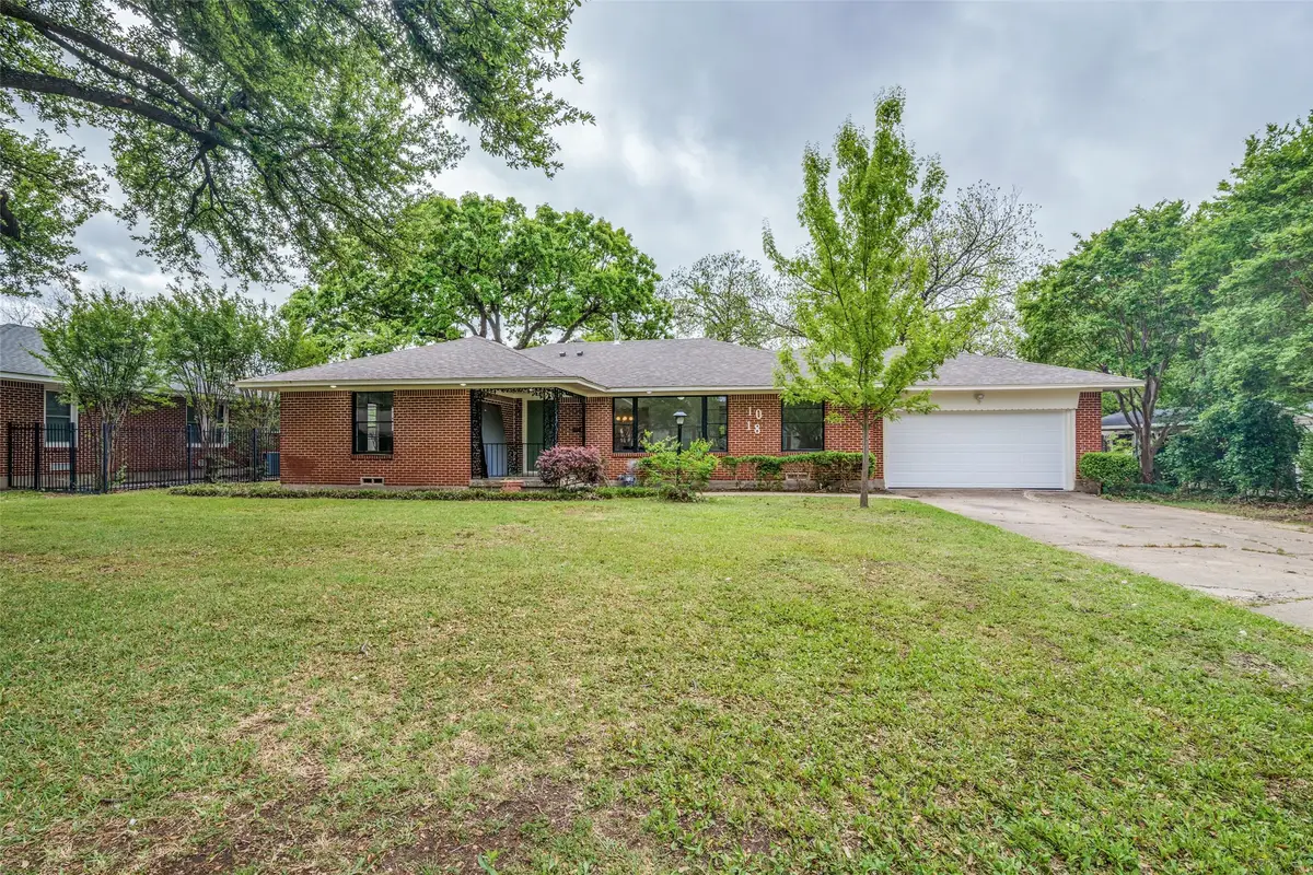 1018 W Avenue F, Garland, TX 75040 - #1