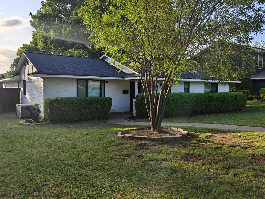 337 Merribrook Trail, Duncanville, TX 75116 - #2