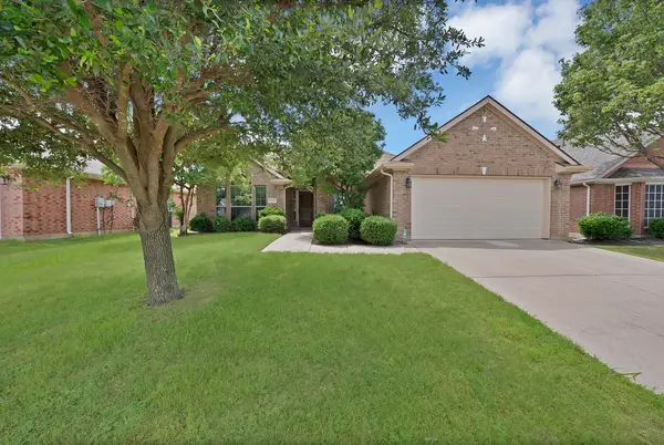 8118 La Frontera Trail, Arlington, TX 76002