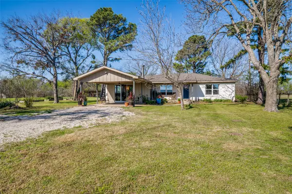 5790 Fm 513 S, Lone Oak, TX 75453