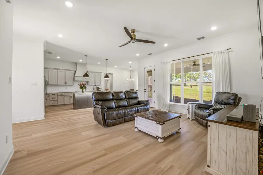 445 Rodeo Way, Stephenville, TX 76401 - #2