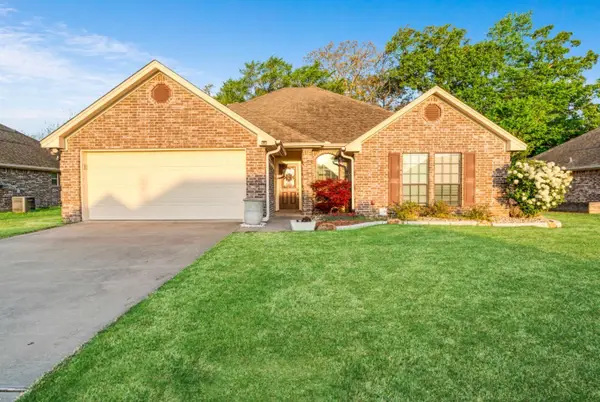 90 44th Street Sw, Paris, TX 75460