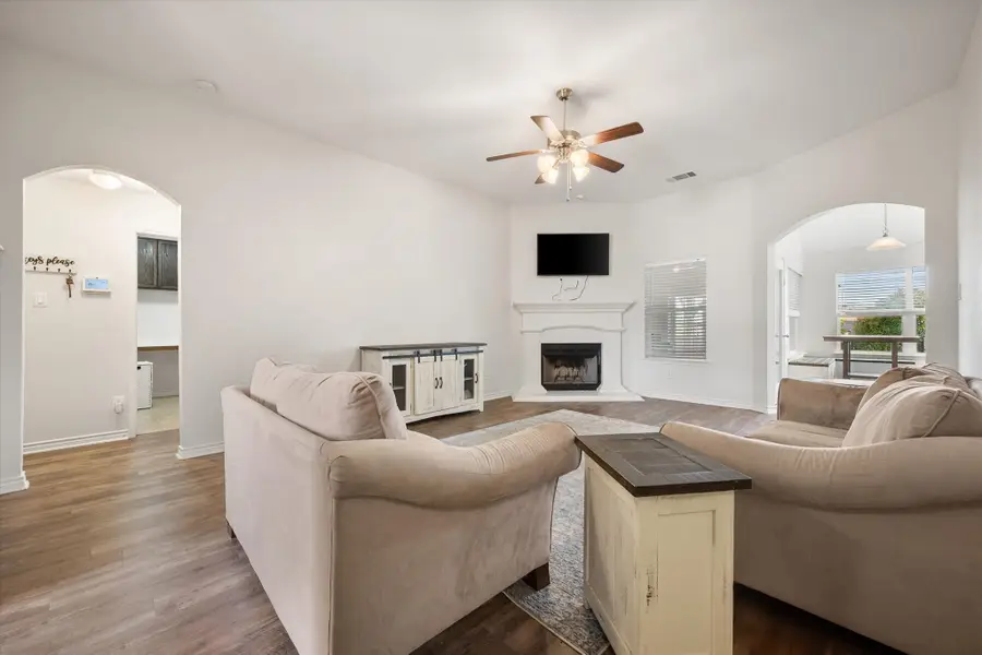 9224 Diane Drive, White Settlement, TX 76108 - #3