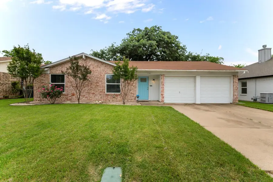 1041 Barber Street, Hurst, TX 76053 - #2