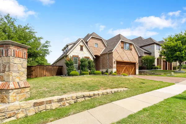 2131 N Hill Drive, Irving, TX 75038
