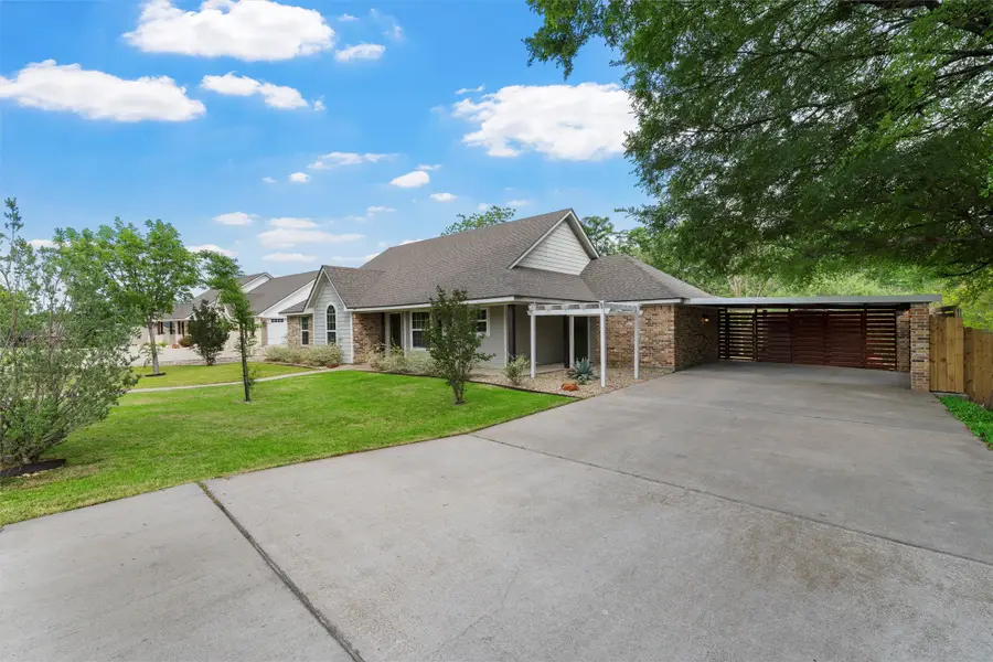 8224 Forest Ridge Drive, Woodway, TX 76712 - #2
