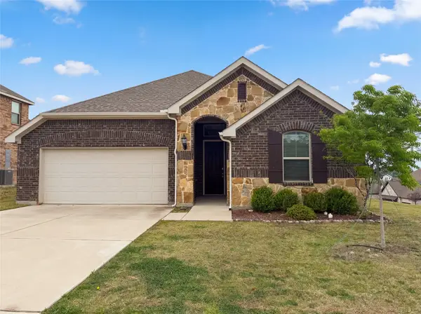 6945 Talon Bluff Drive, Fort Worth, TX 76179