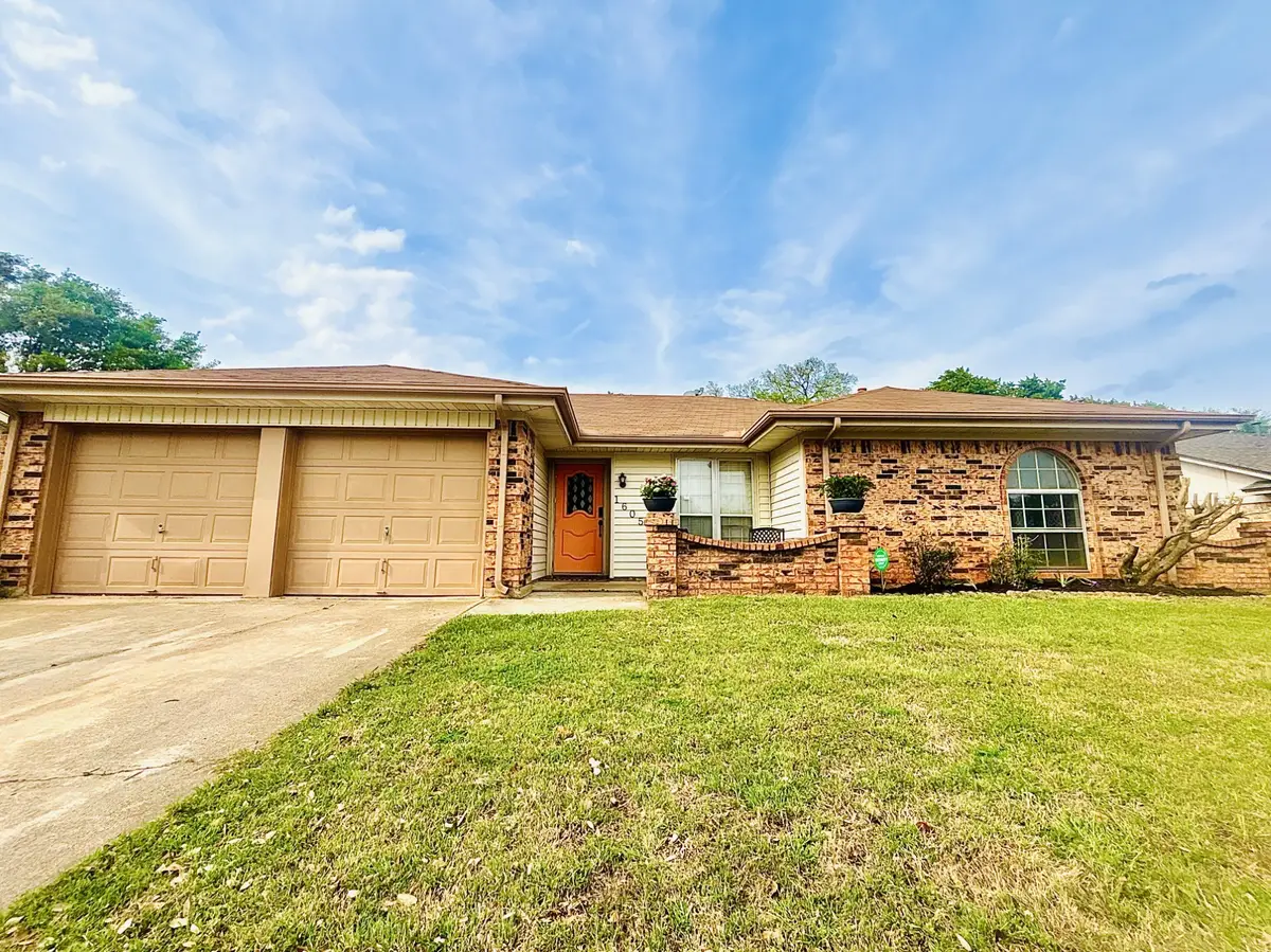 1605 Winchester Way, Bedford, TX 76022 - #1