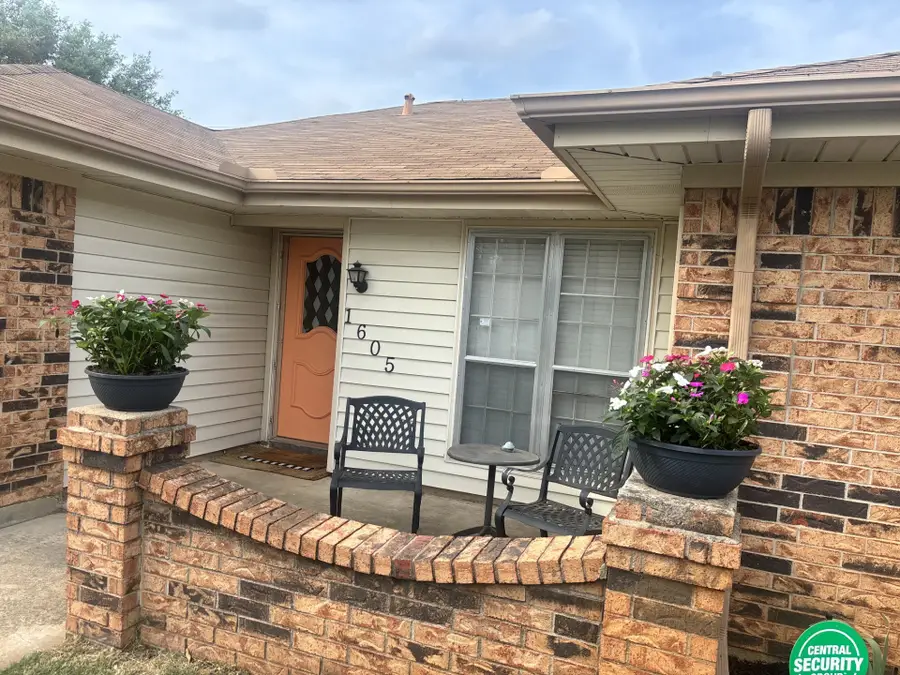 1605 Winchester Way, Bedford, TX 76022 - #3