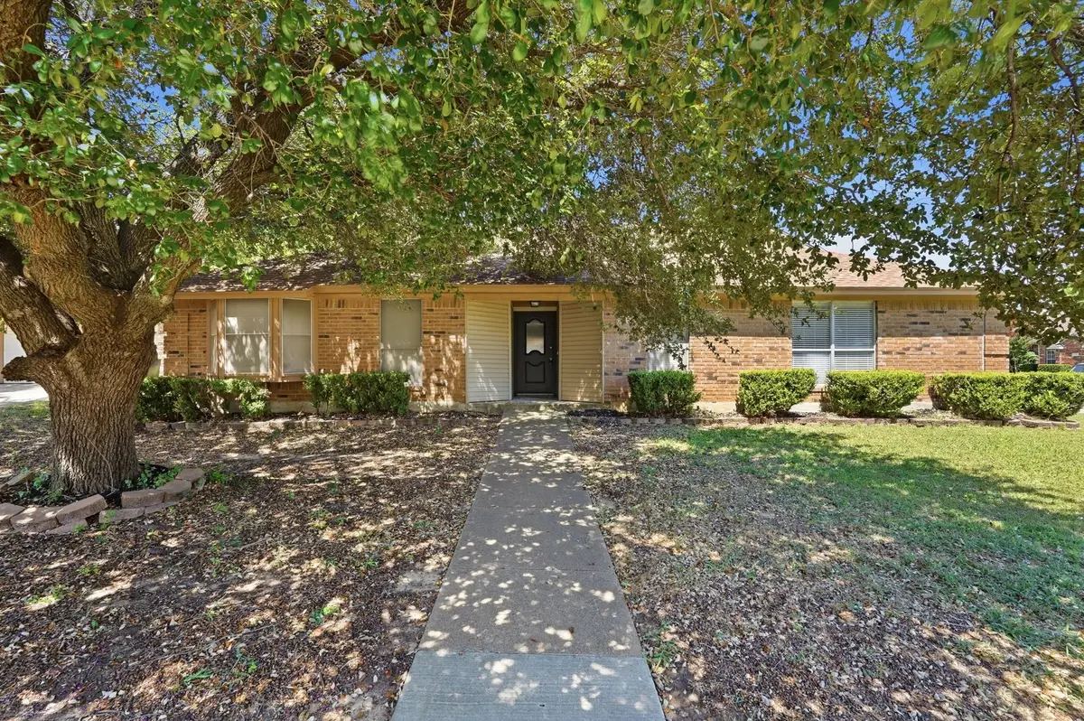 5353 Lynda Court, North Richland Hills, TX 76180 - #1
