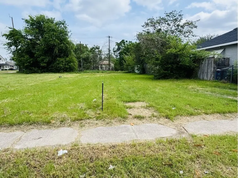 3404 Edgewood Street, Dallas, TX 75215 - #3