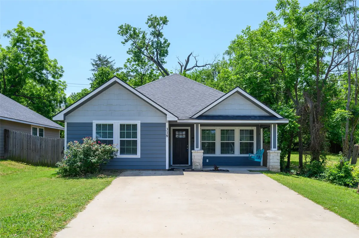 318 E Munson Street, Denison, TX 75021 - #1